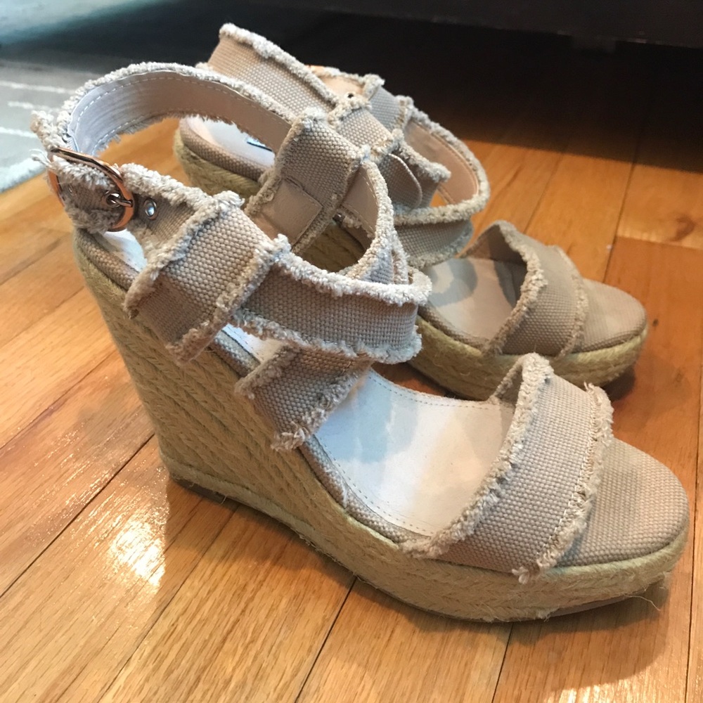 Steve Madden Taupe Colored Fraid Espadrille Wedges
